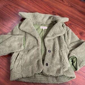 New woman’s Free People sherpa jacket Oversized button up sz medium pistachio